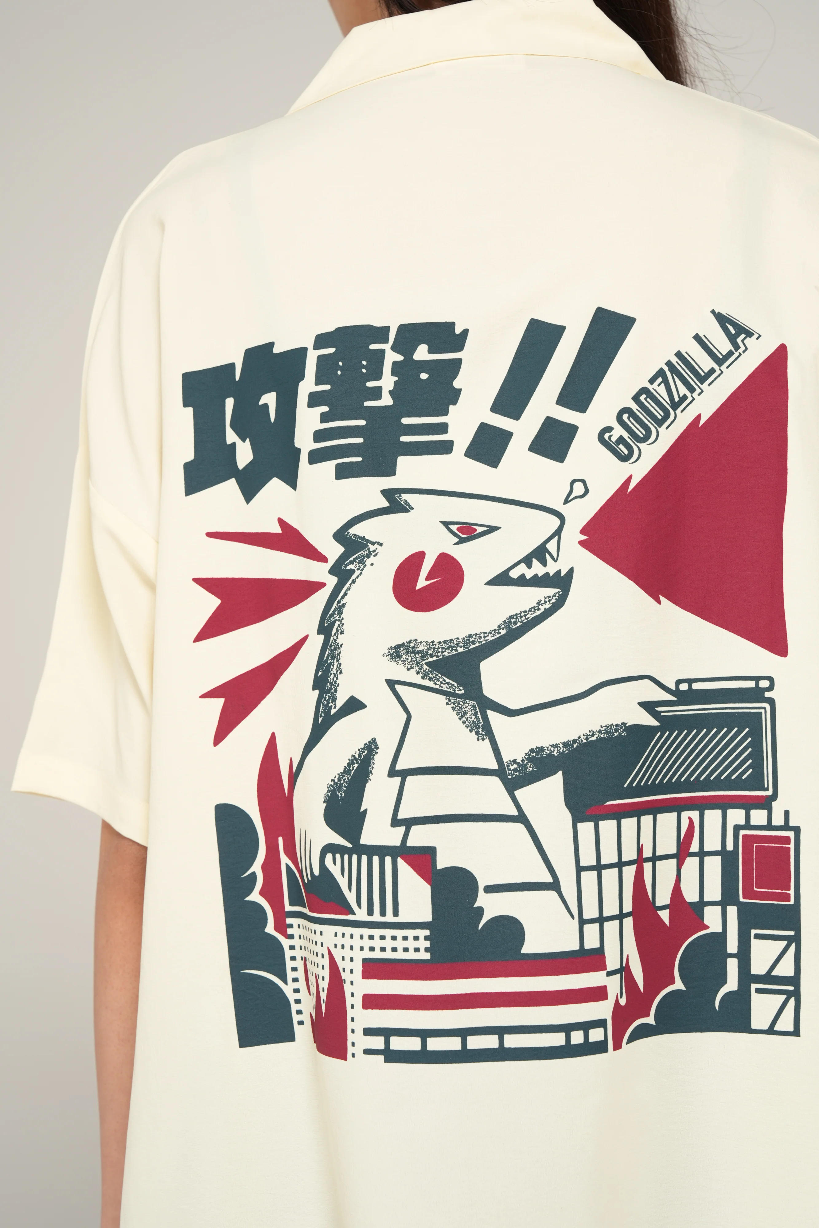 OVERSIZED PRINTED BUTTON DOWN TOP - Image 2