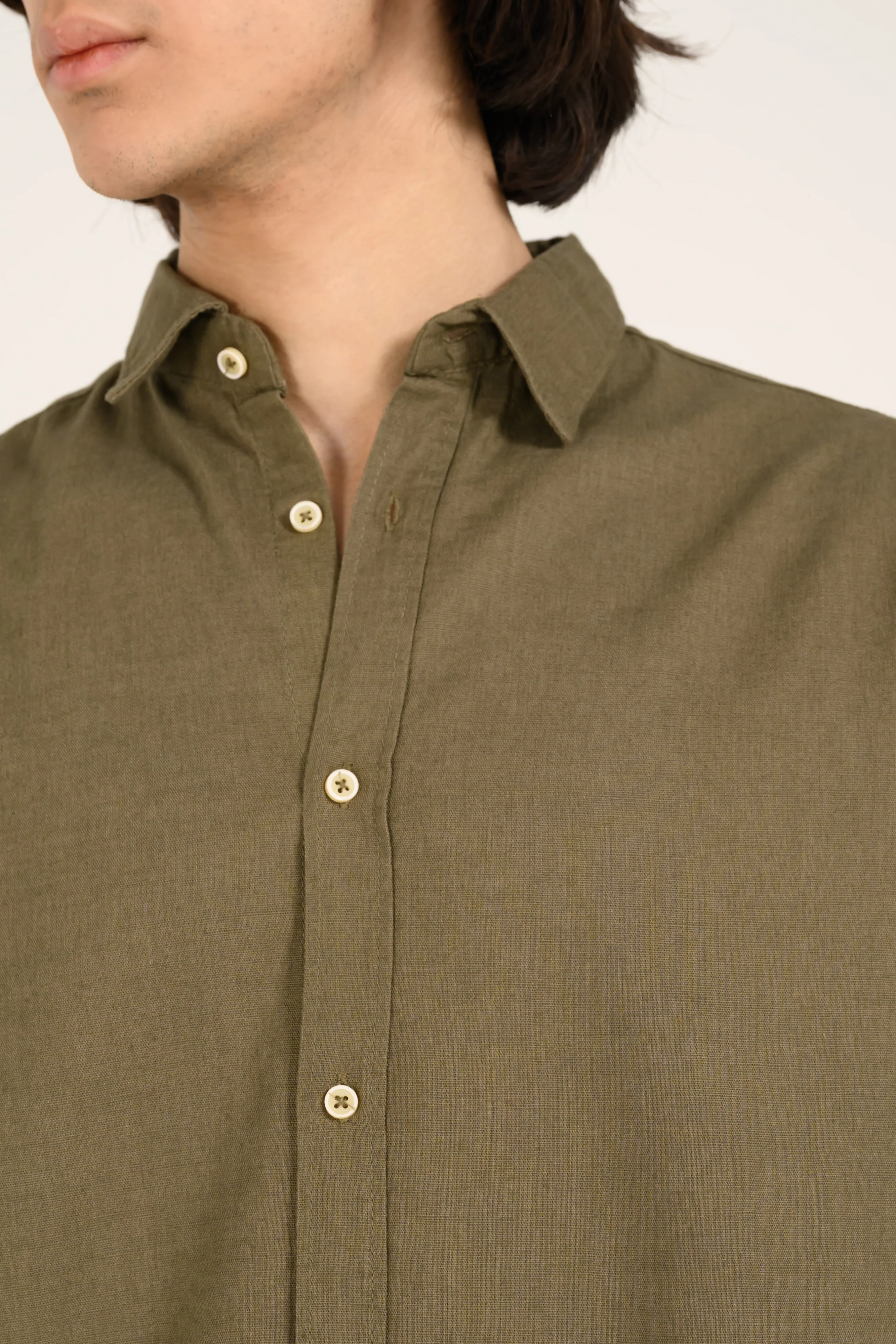 BUTTON DOWN LINEN SHIRT - Image 4