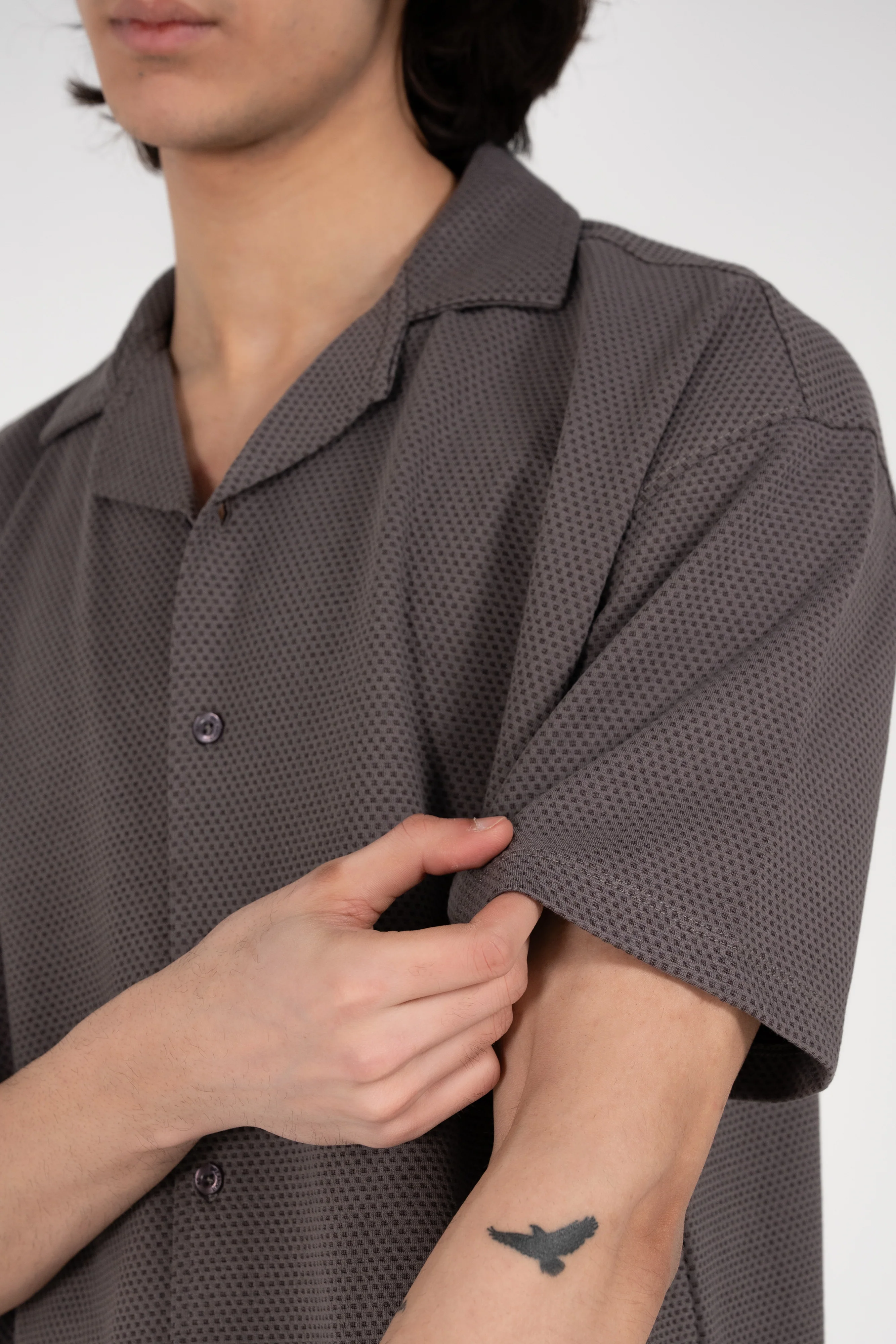 BAGGY FIT BUTTON DOWN TEXTURED POLO - Image 5