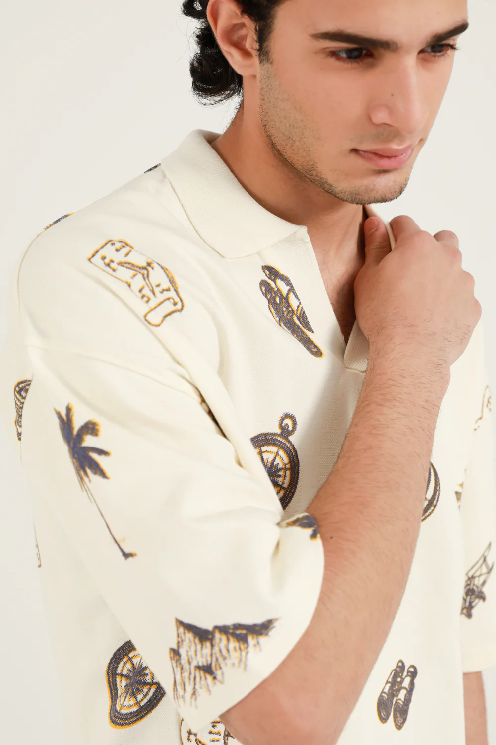 BOXY FIT TEXTURED PRINTED POLO - Image 3