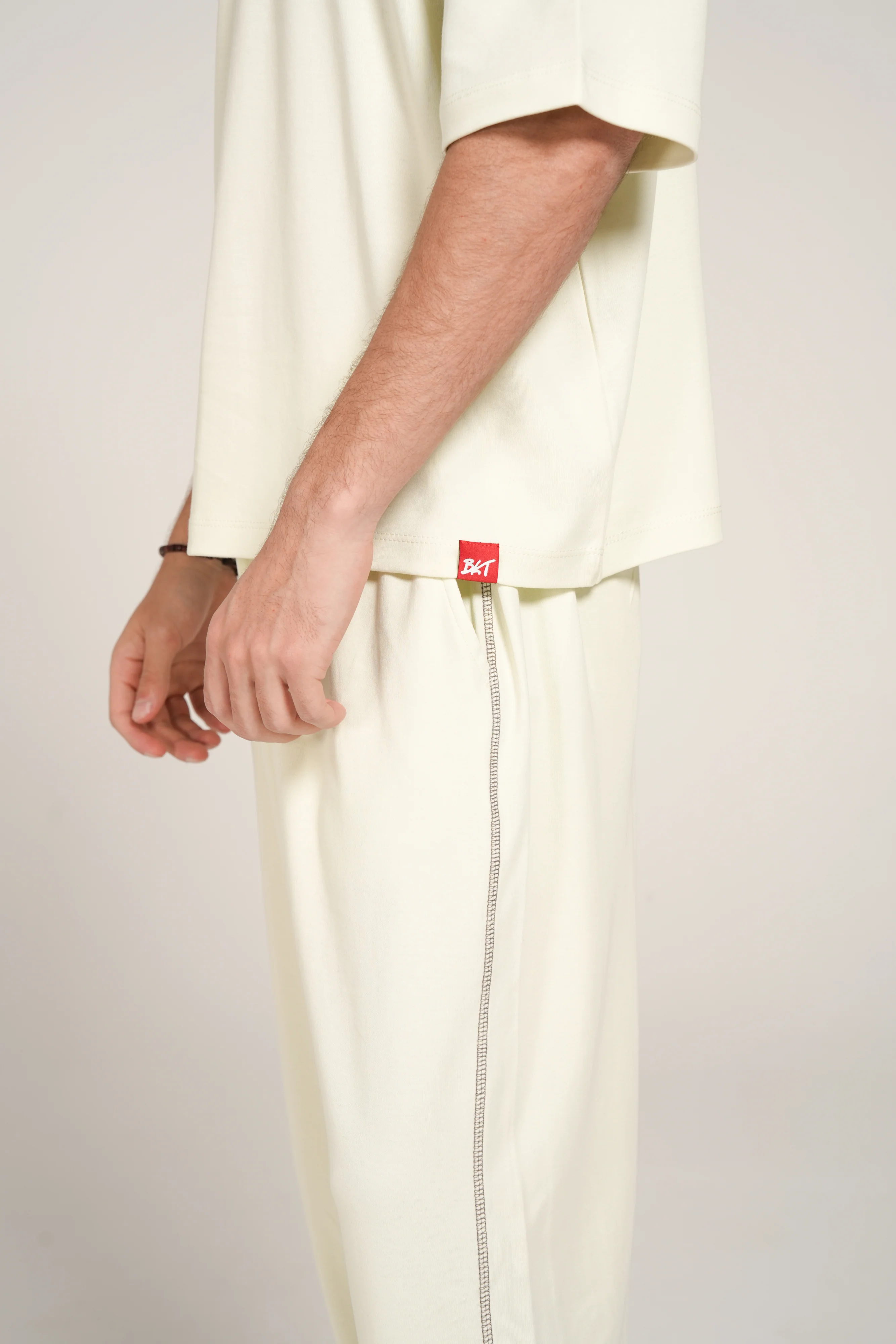 BOXY FIT CONTRAST FLATLOCK TEE - Image 5