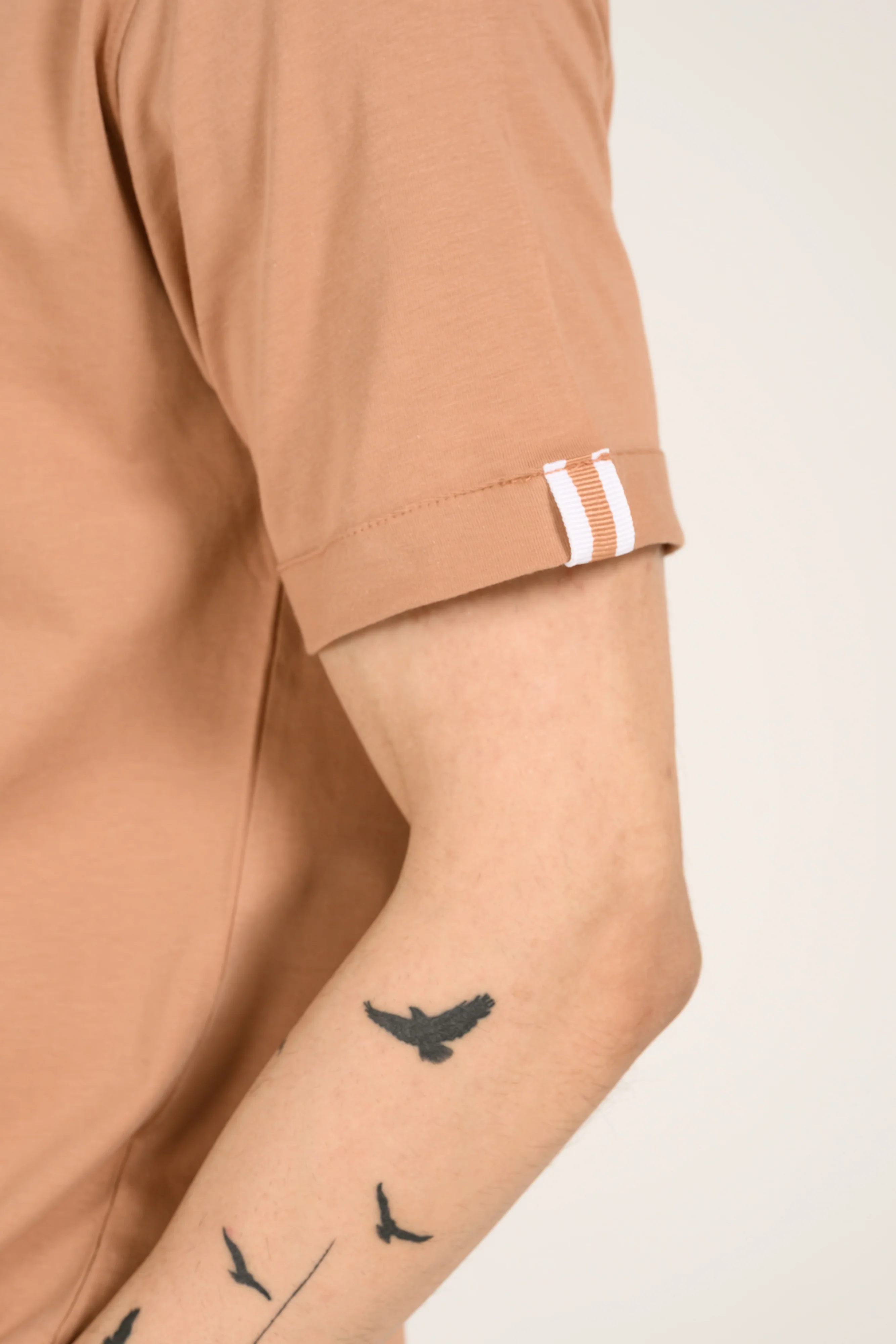 CREW NECK TEE - Image 5