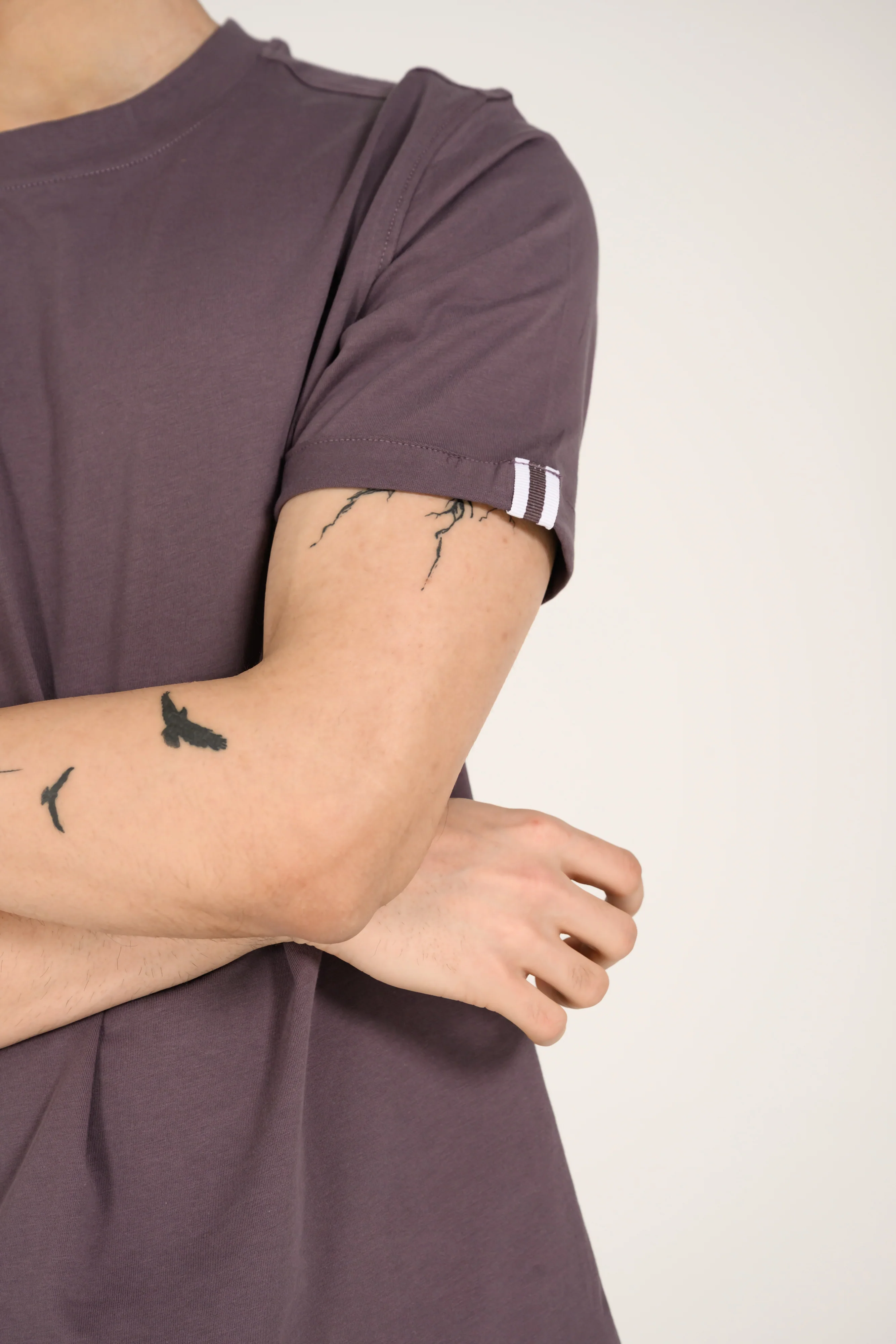 CREW NECK TEE - Image 5