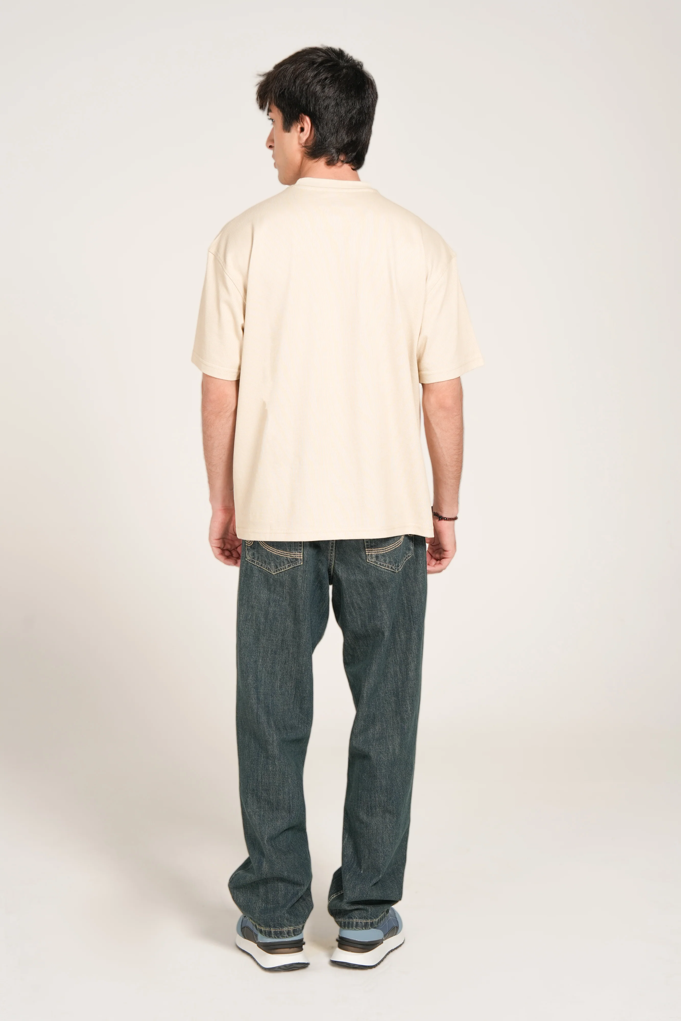 BAGGY FIT TEXTURED TEE - Image 3