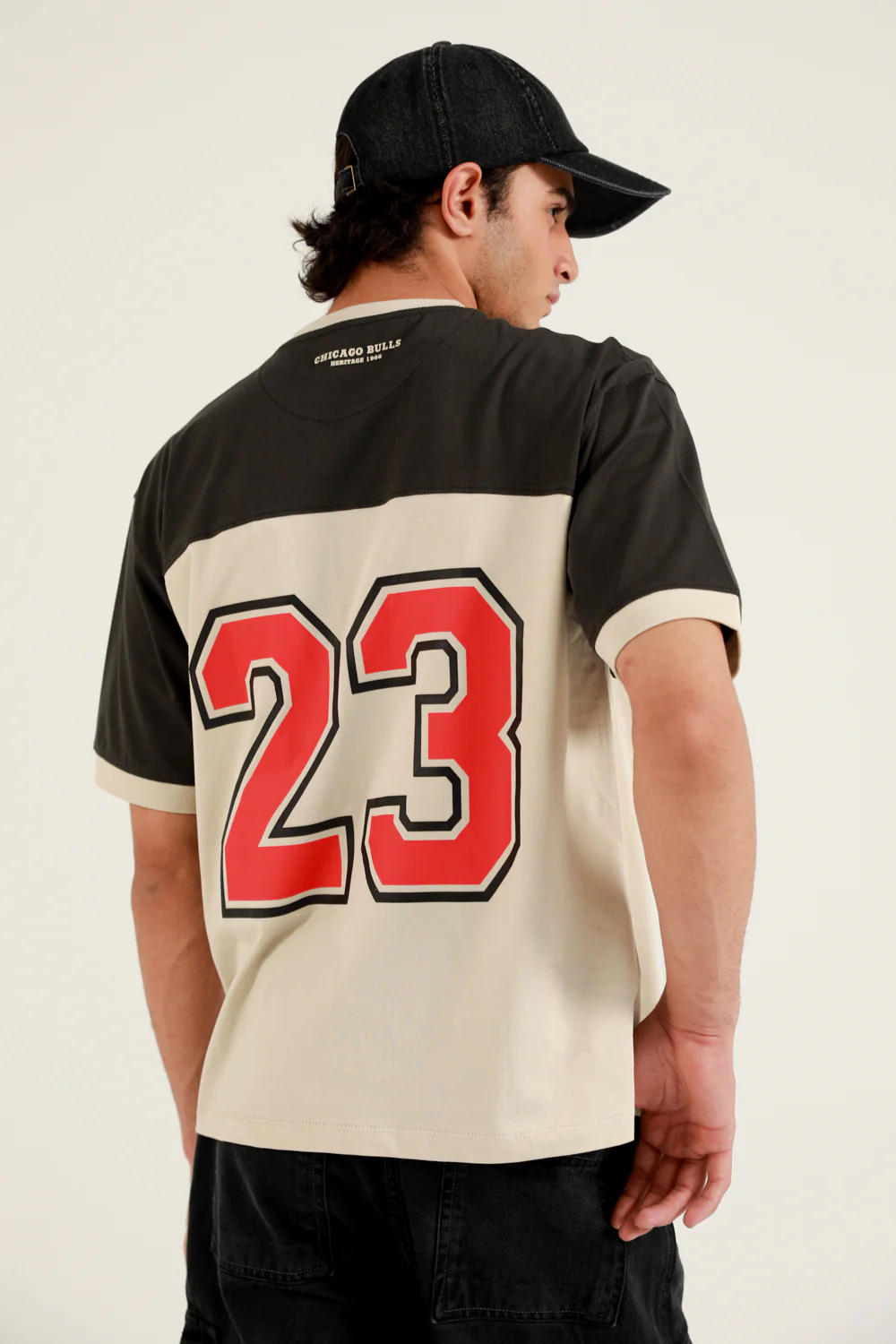 RELAXED FIT CONTRAST PANEL TEE - Image 2