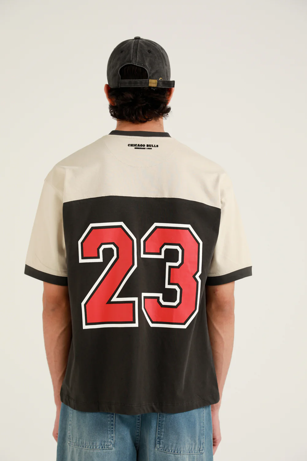 RELAXED FIT CONTRAST PANEL TEE - Image 2