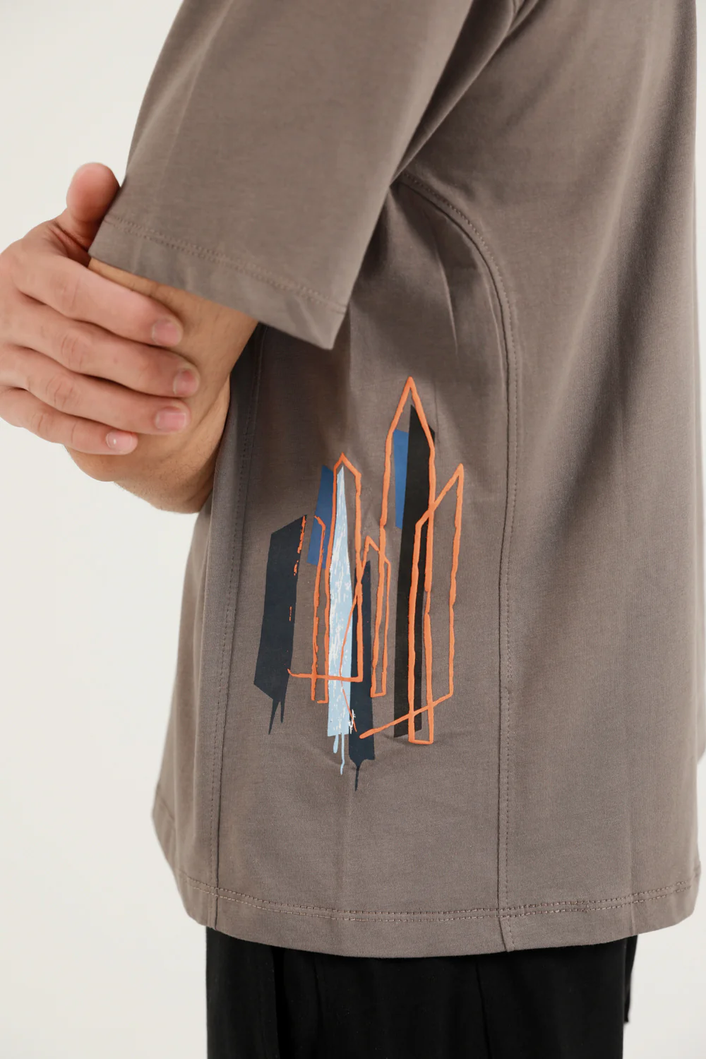 RELAXED FIT GRAPHIC TEE - Image 3