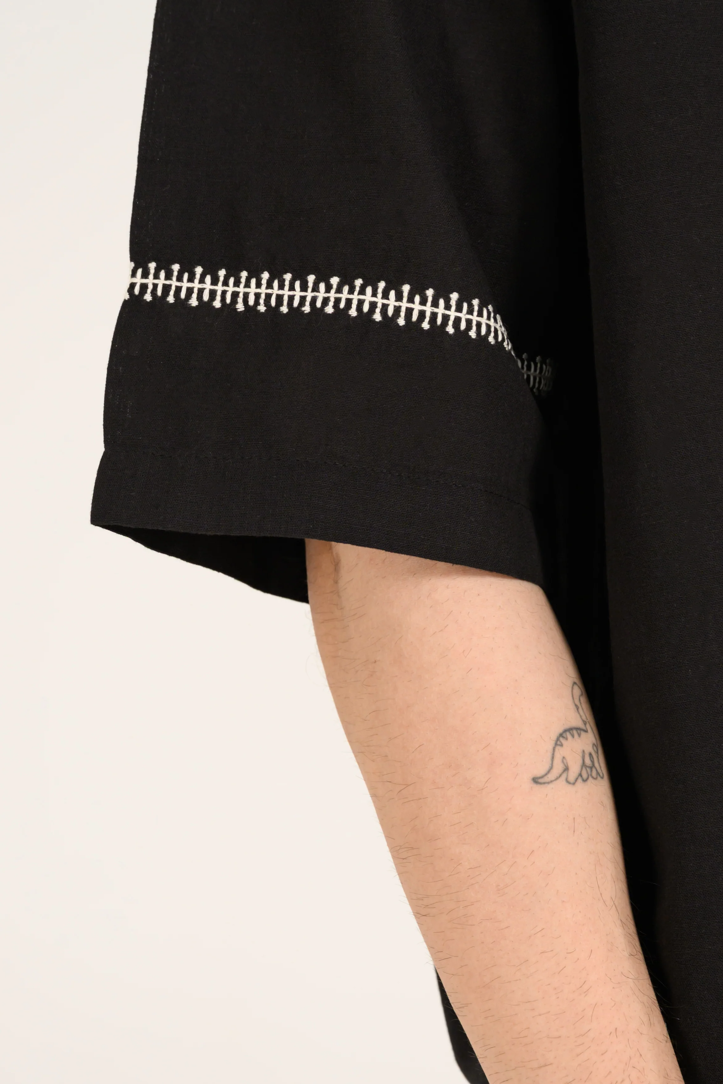 BOXY FIT RESORT COLLAR SHIRT - Image 4