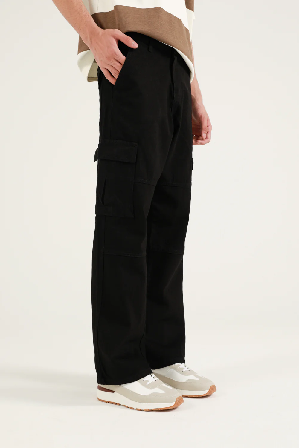 WIDE LEG FIT CARGO DENIM - Image 2
