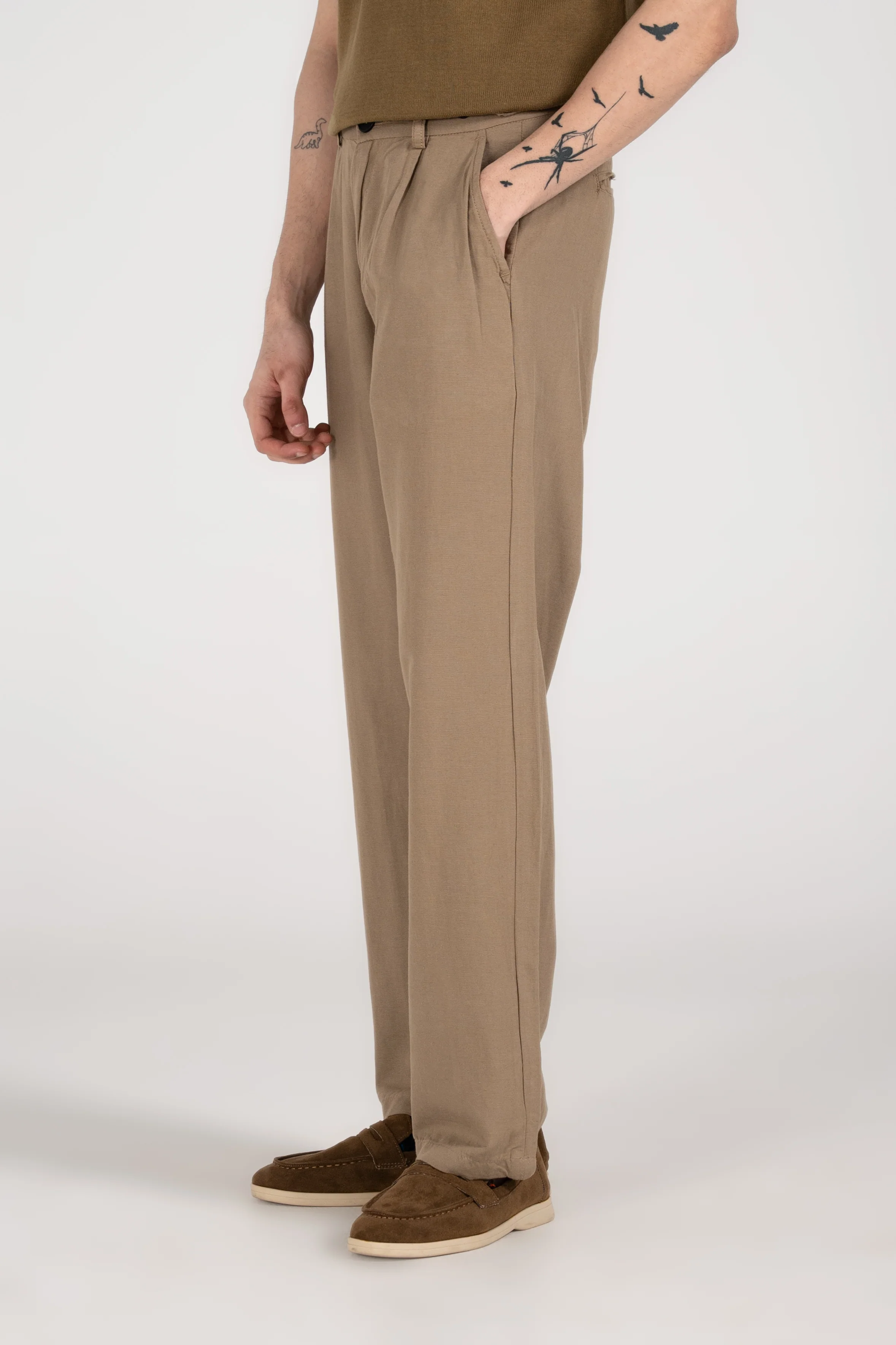LINEN TROUSER WITH ADJUSTABLE WAIST - Image 2