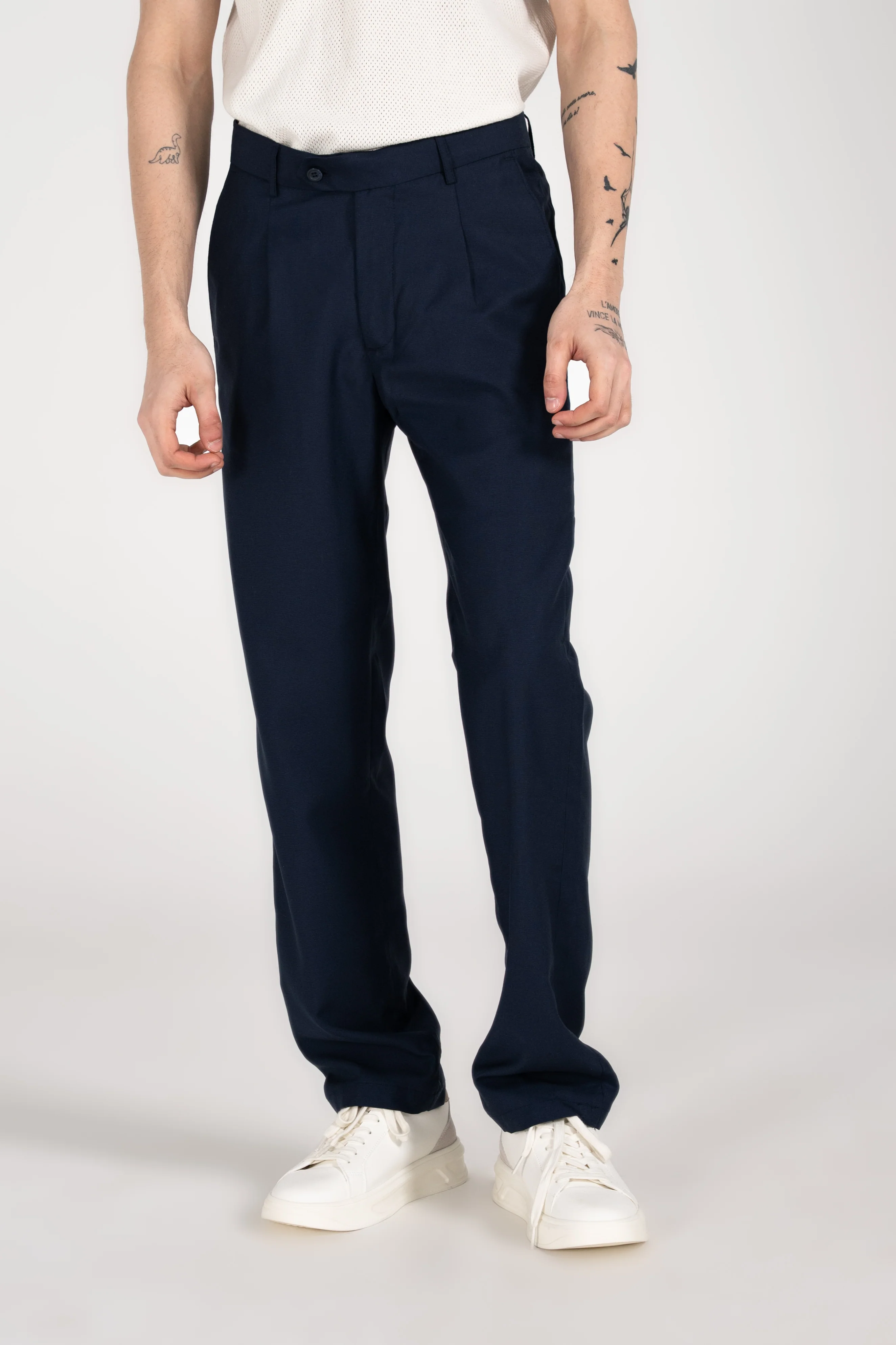SLIM RELAXED FIT TROUSER