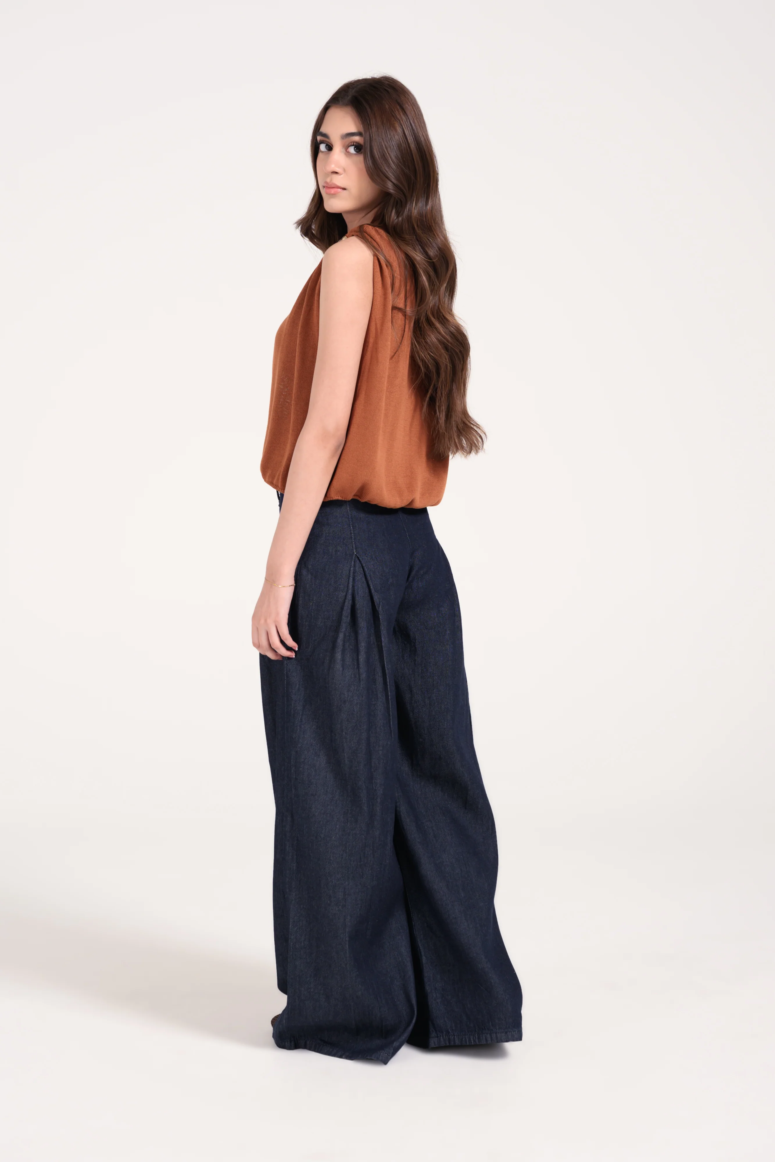 KNITTED TOP WITH ELASTICATED HEM - Image 2