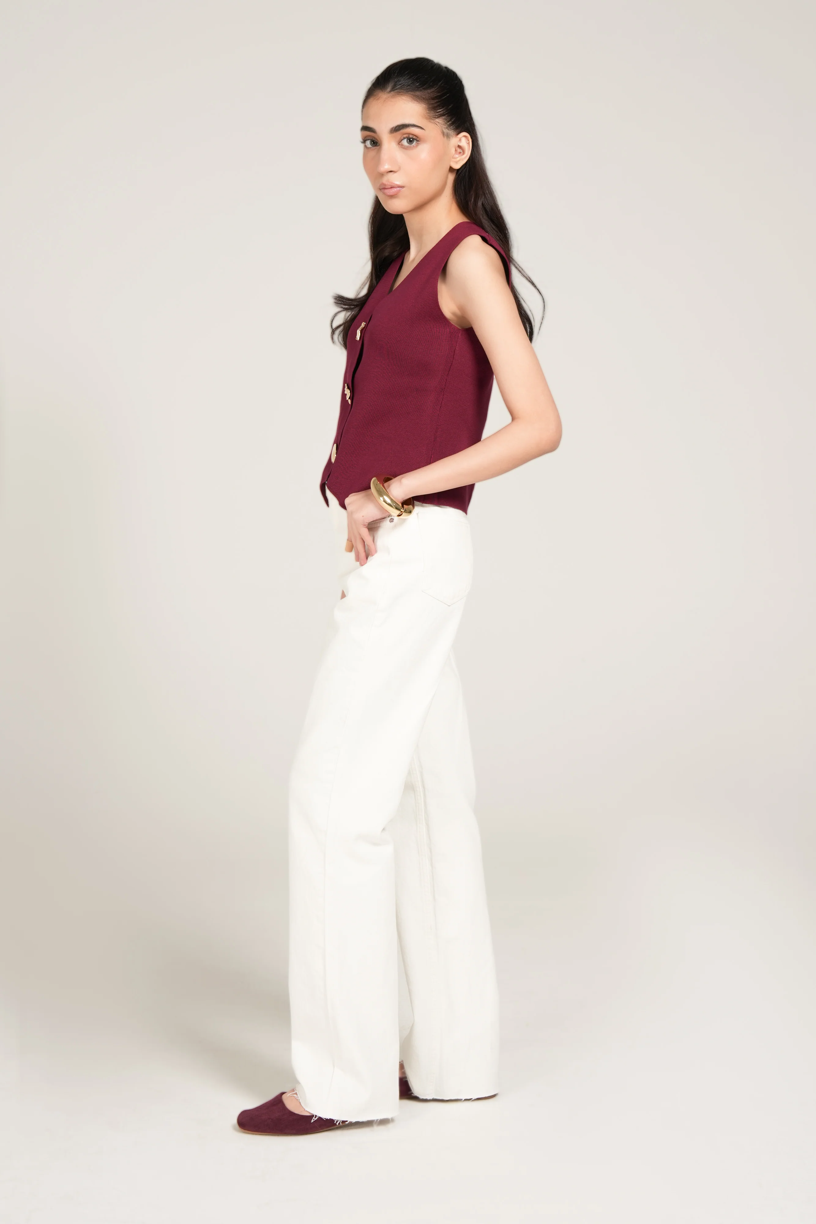 KNIT TOP WITH ACCENT BUTTONS - Image 8