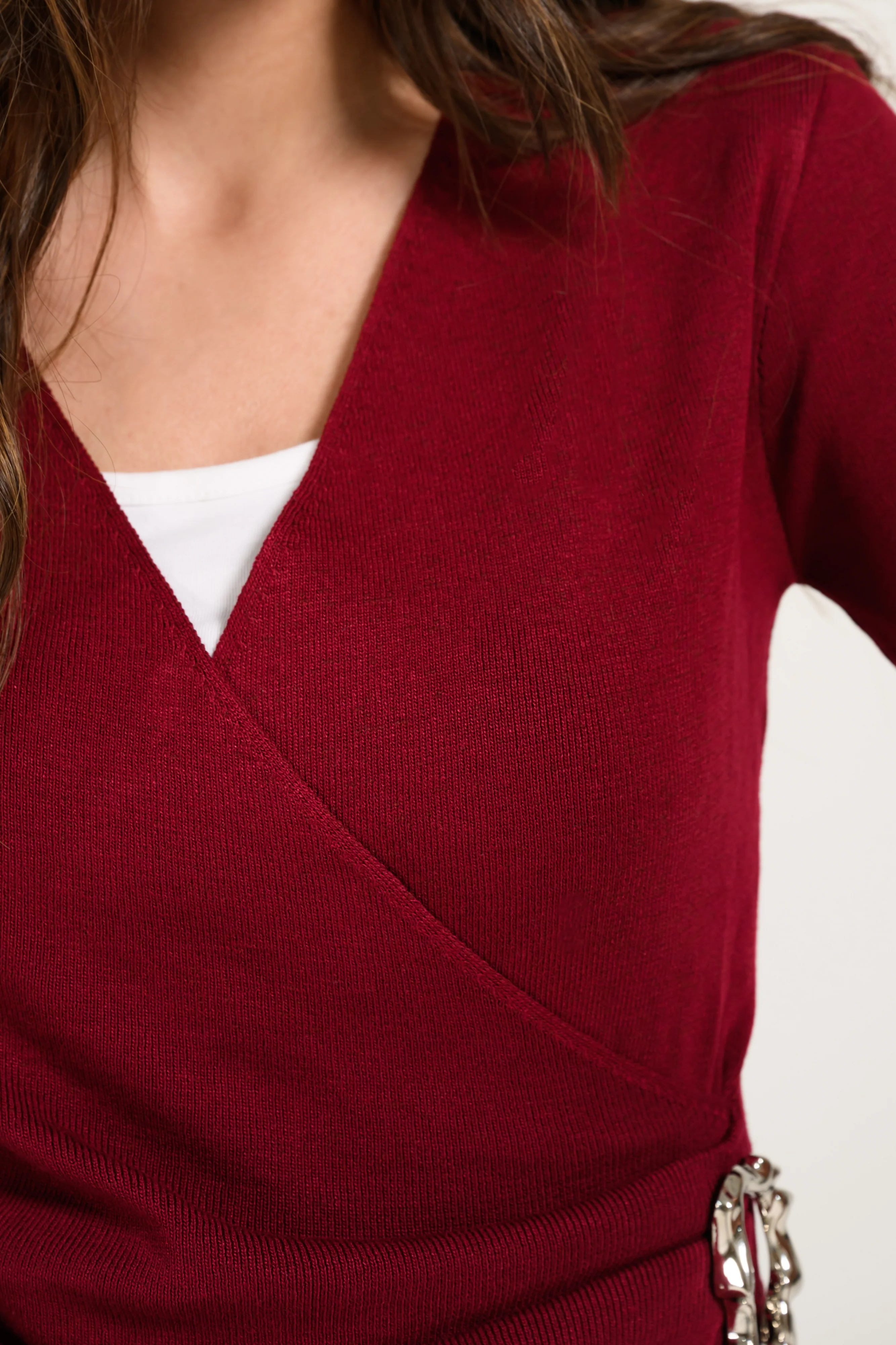 KNITTED TOP WITH BROOCH - Image 8
