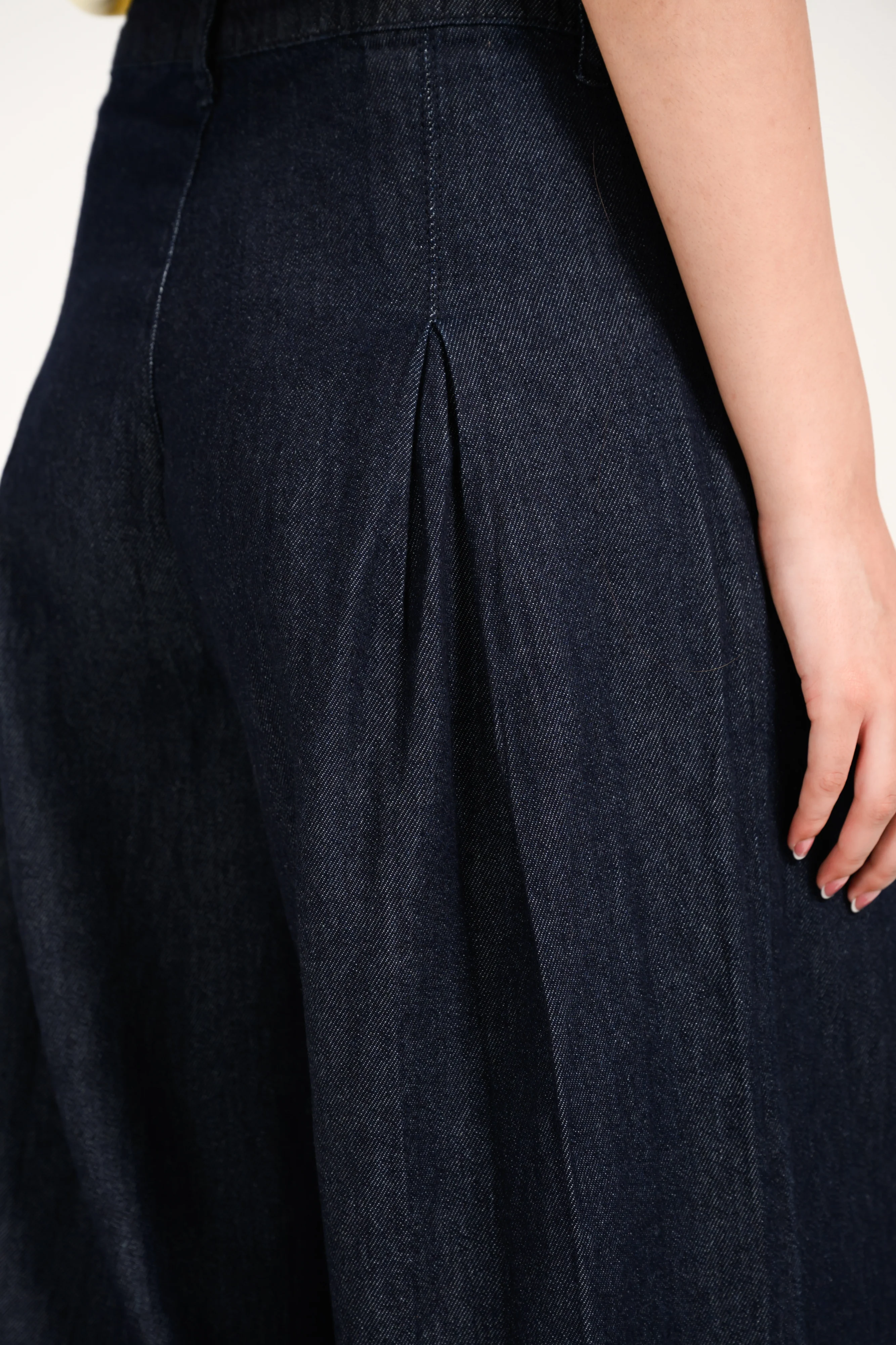MEGA WIDE DENIM WITH FRONT PLEAT - Image 4