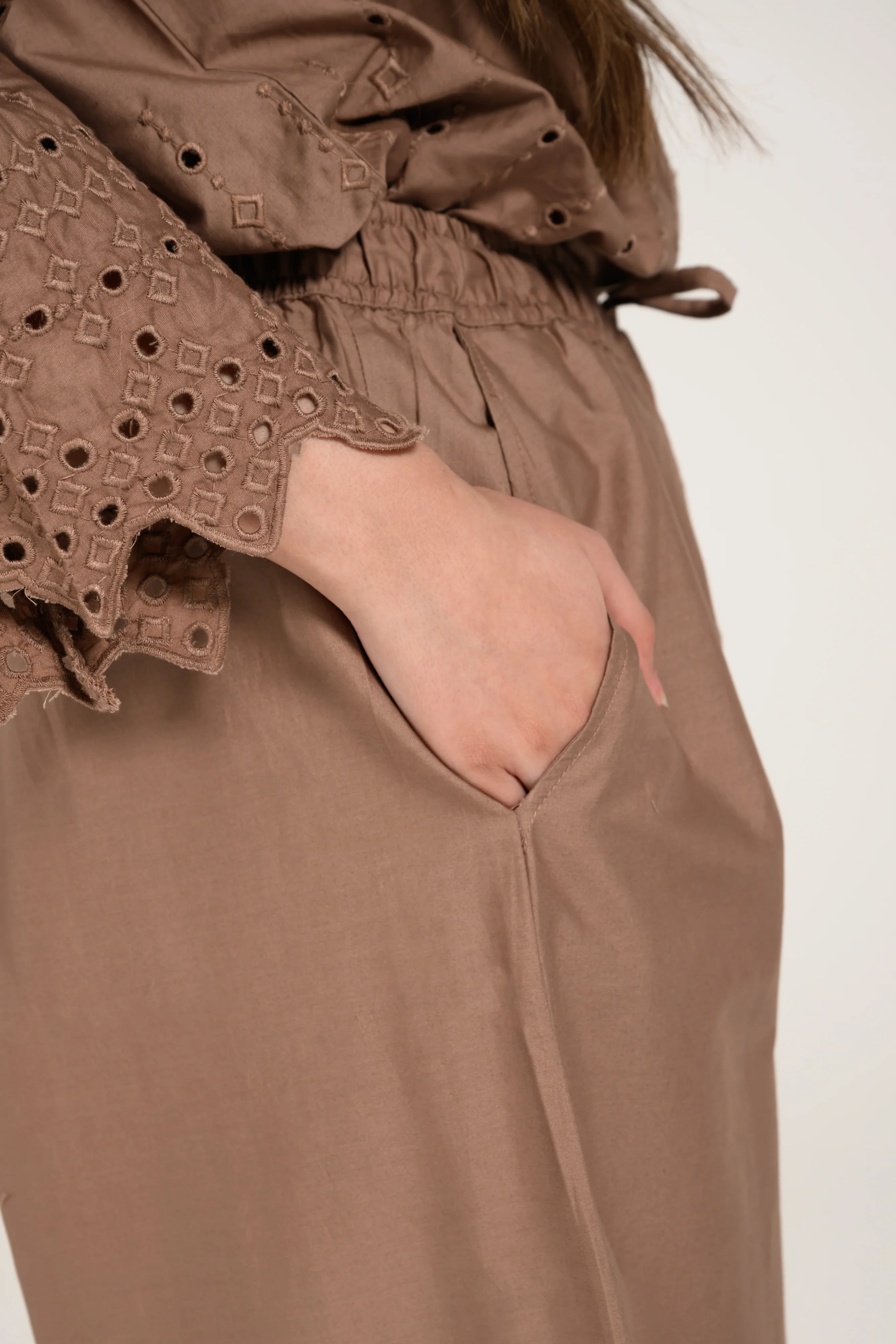 SCHIFFLI MEGA WIDE TROUSERS - Image 5