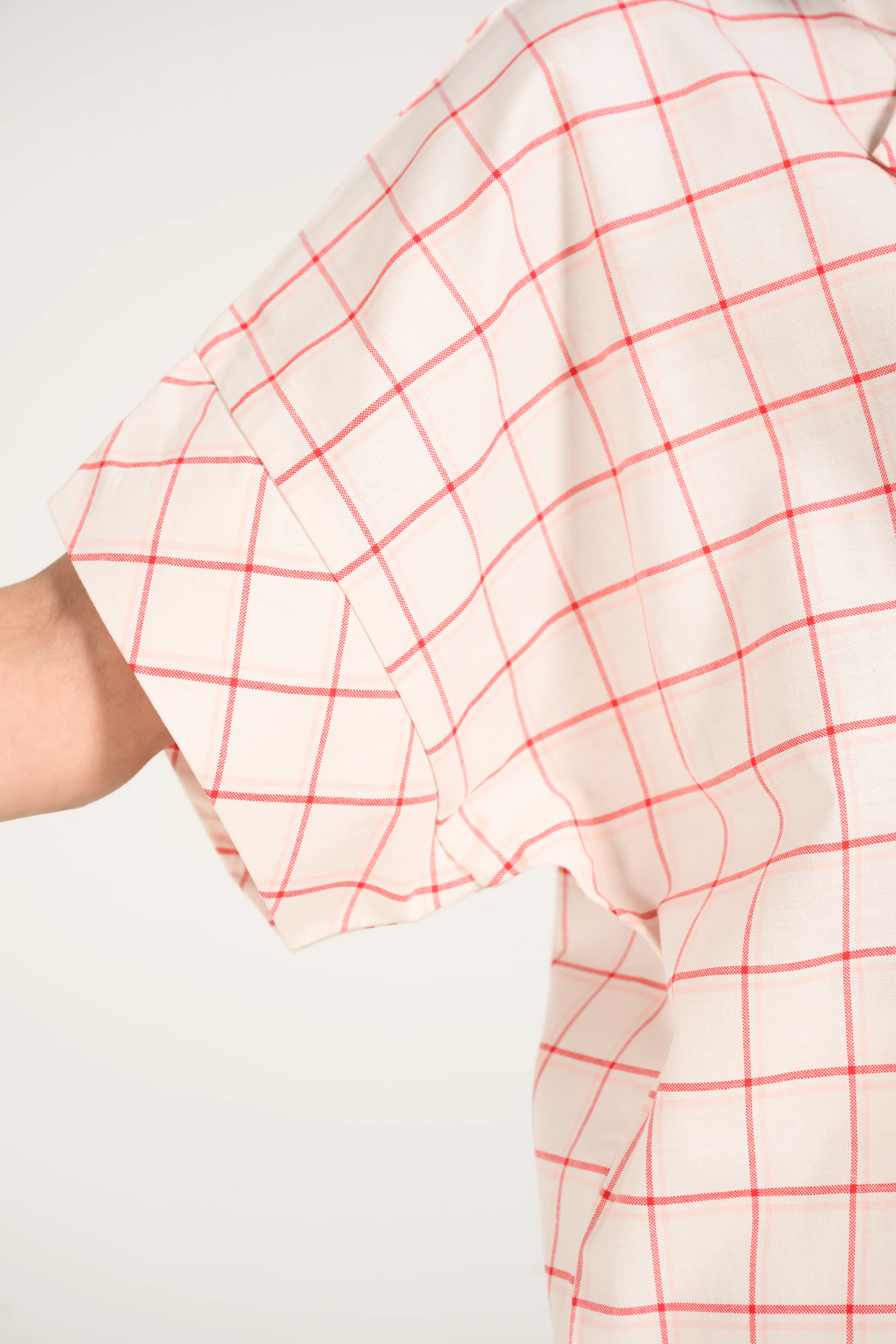 OVERSIZED CHECKERED KIMONO TOP - Image 5