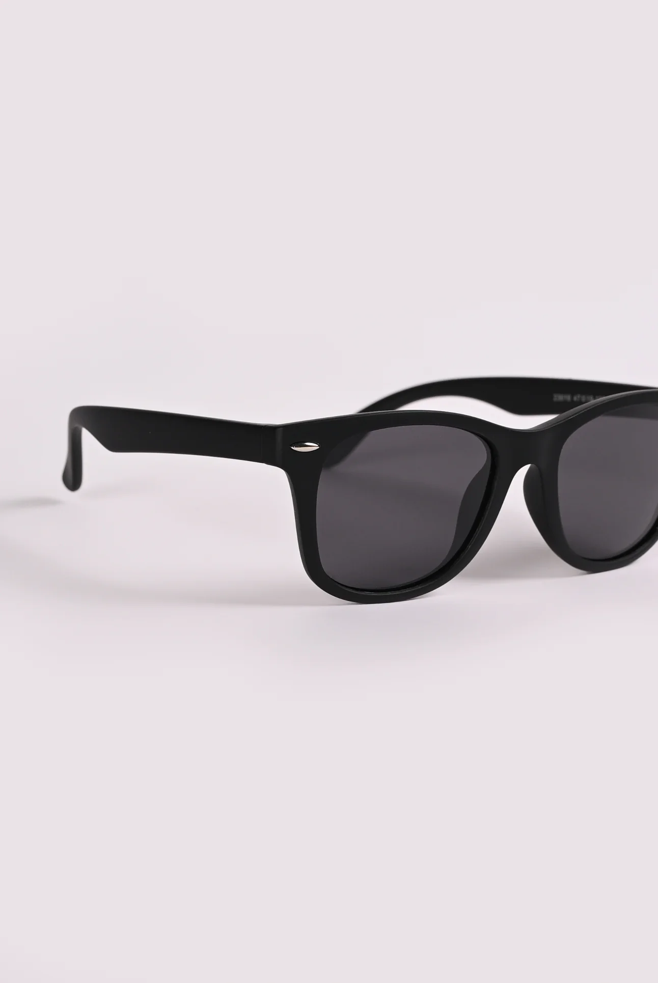 BOYS SUNGLASSES - Image 2