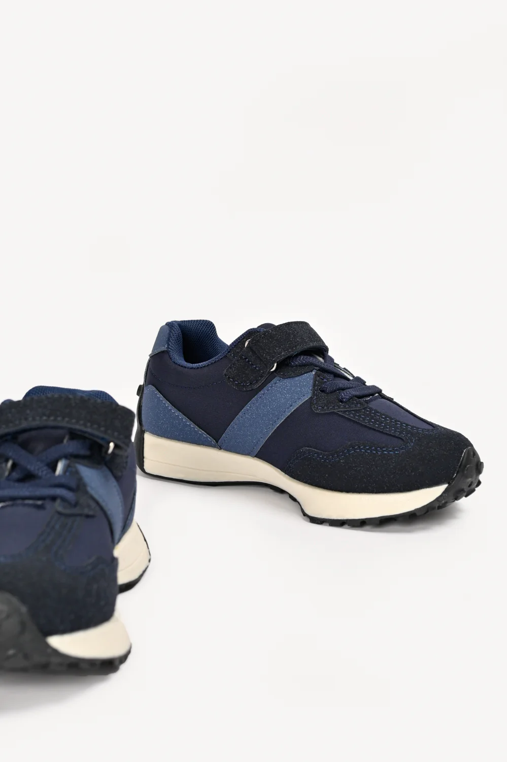 BOYS CONTRAST TRAINERS - Image 4