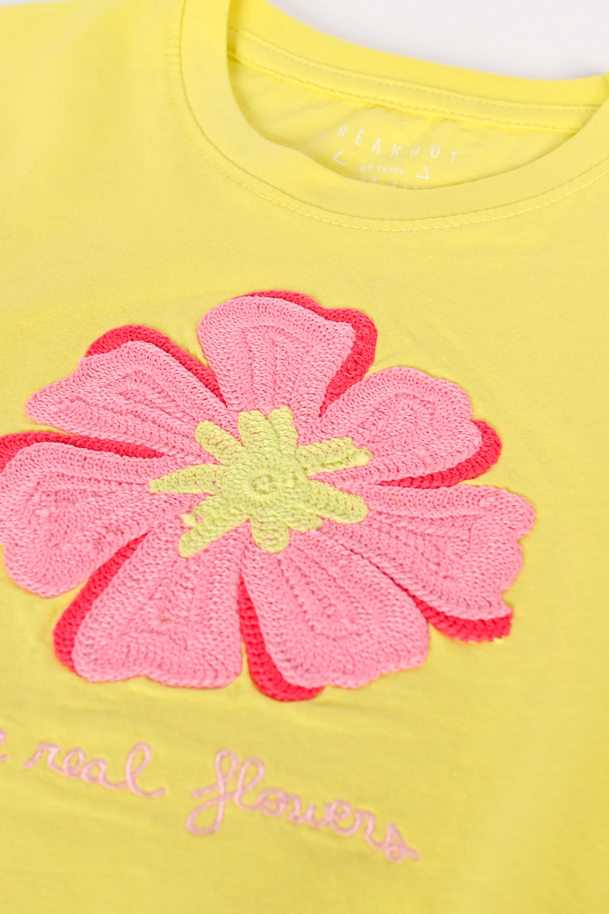 GIRLS BOXY EMBROIDERED FLOWER T-SHIRT - Image 3