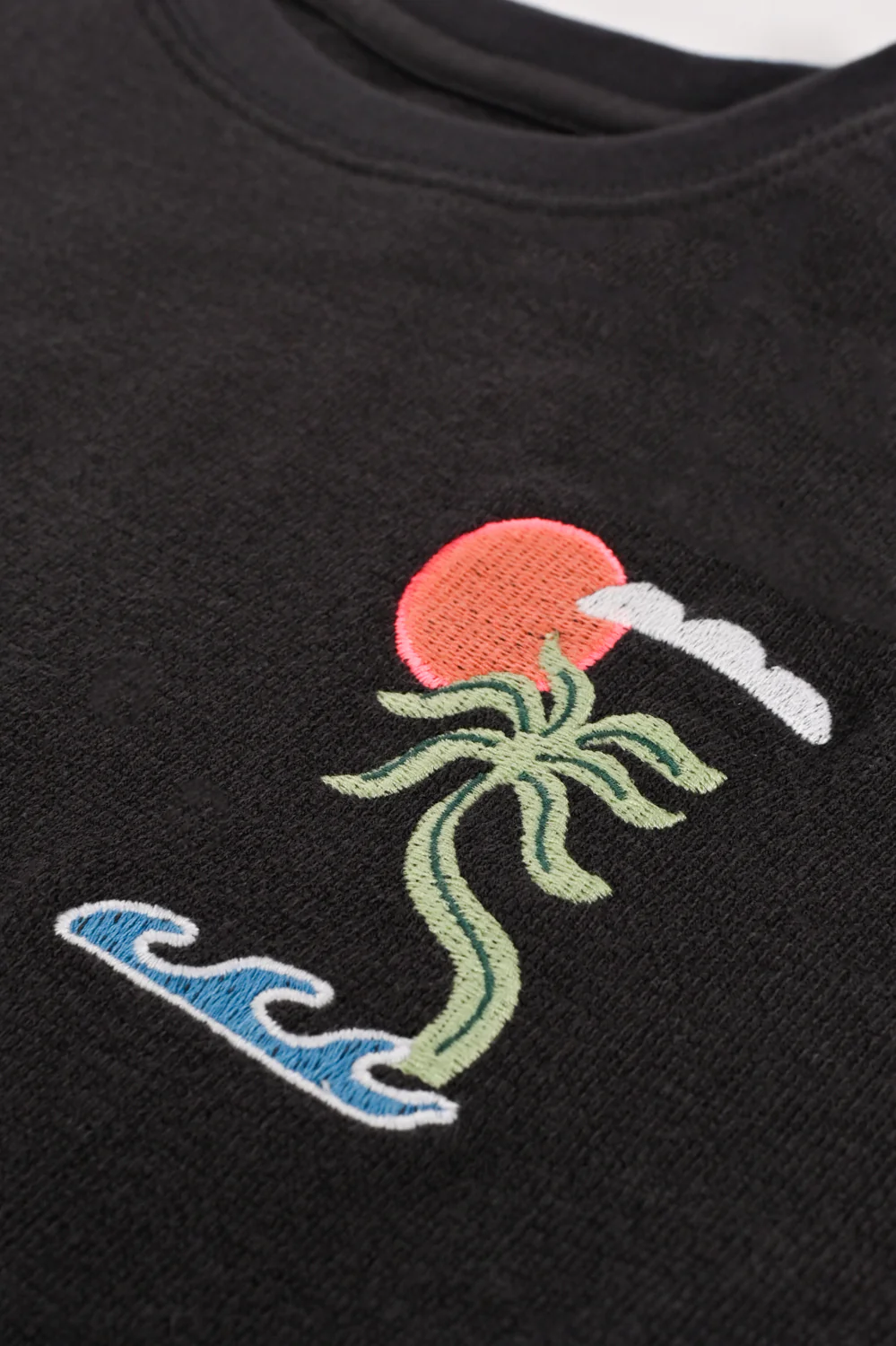 BOYS TEXTURED SPECIAL KNIT EMBROIDERED TEE - Image 3