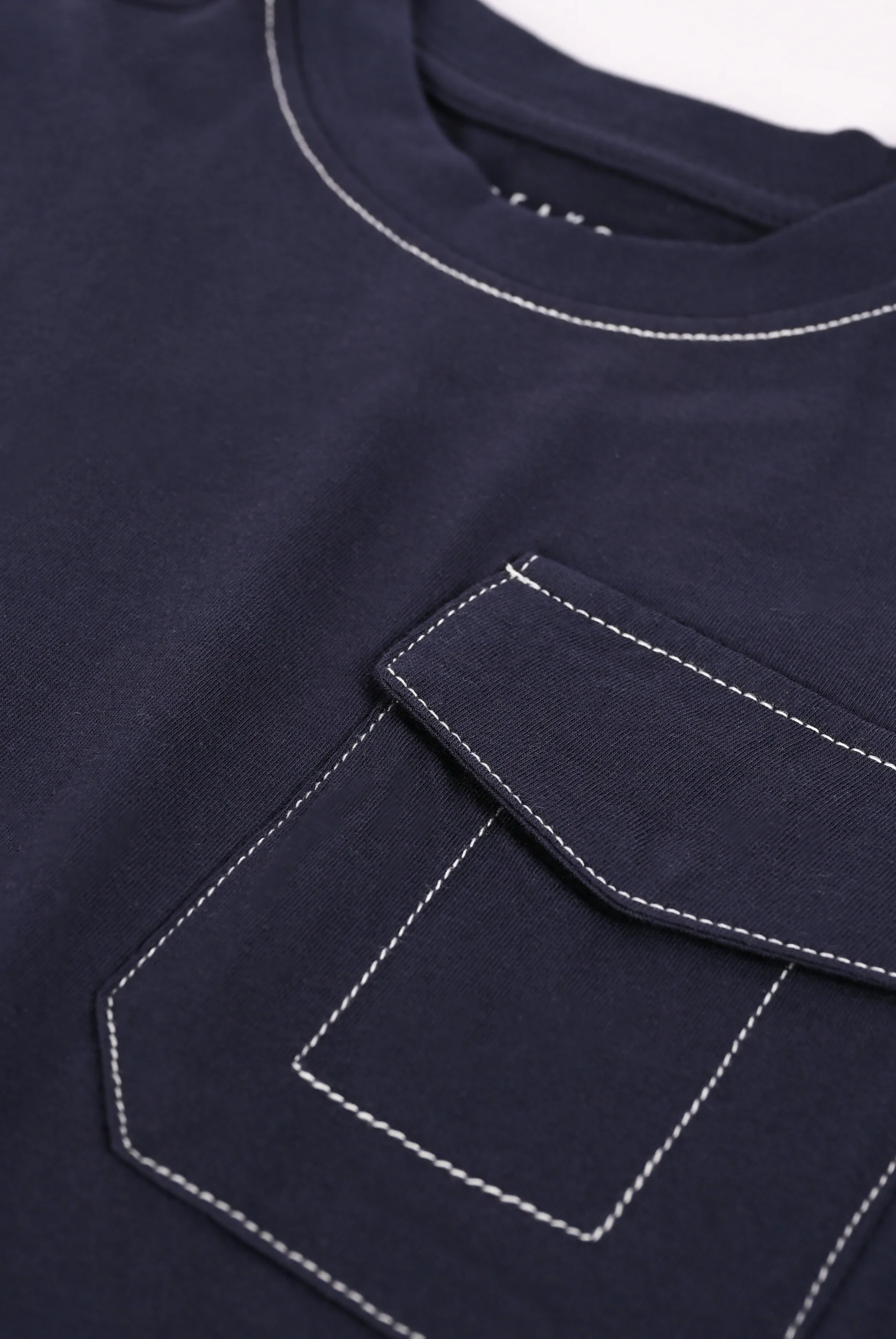 BOYS CONTRAST THREAD TEE - Image 3